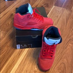 Jordan Retro 5 Red